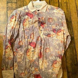 Magnolia Pearl beautiful floral top and snaps! NWOT-never worn❤️ hard to find!!!